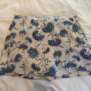Abercrombie & Fitch Blue and White Floral Skirt